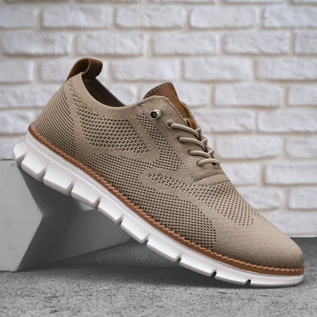 RENVO Henry Walking Sneaker