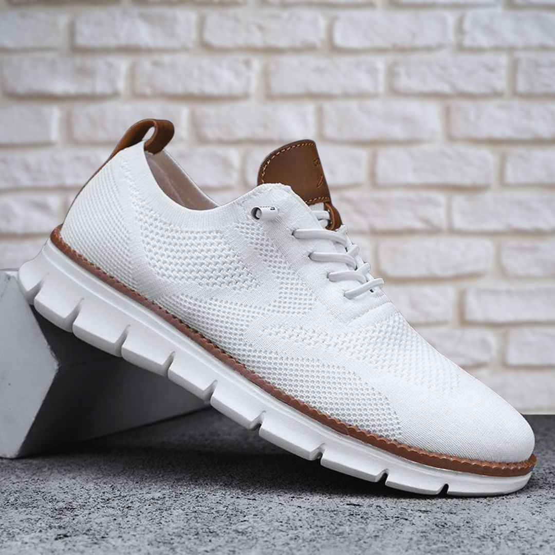 RENVO Henry Walking Sneaker