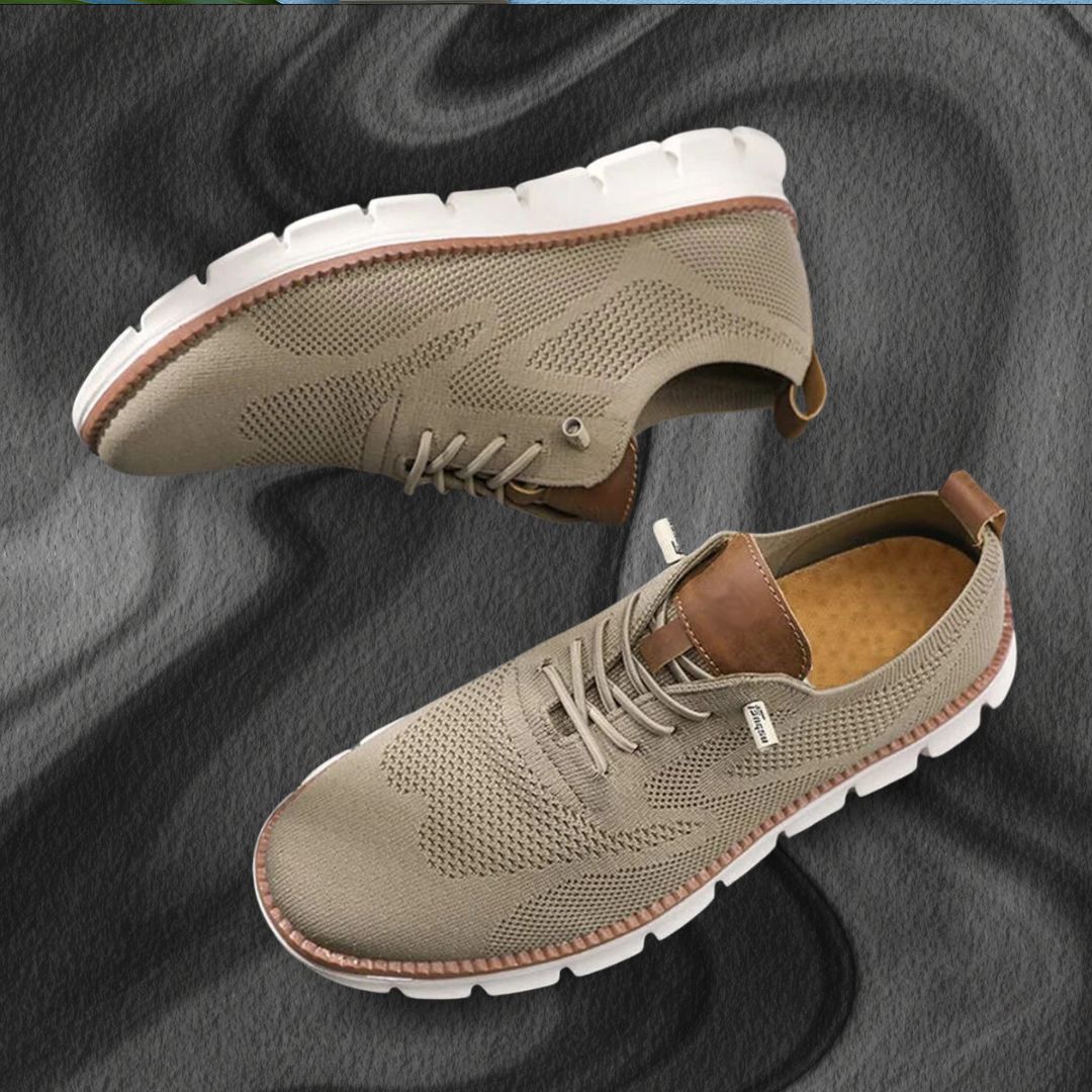 RENVO Henry Walking Sneaker